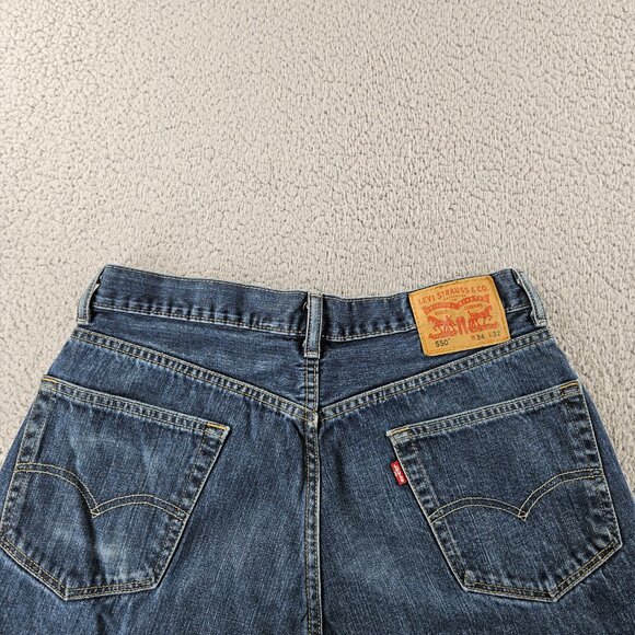 Levis 550‎ Shorts Womens 34 Blue Denim Relaxed Fit Cutoff Frayed Hem Casual - Picture 15 of 16